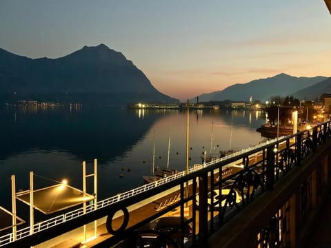 Balcony/Terrace, Lake view, Mountain view, Street view
