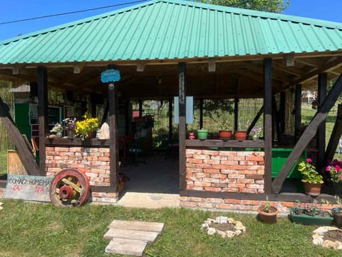 Bungalovi Mijakovici Bed and Breakfast in Zlatibor District, Serbia