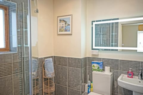 Waterfront Villa Marina SA1 Swansea House in Wales