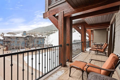 The Ritz-Carlton, 2 BR Residence 8409, Mountain/Mall view, Ski-in/Ski-out in Aspen Highlands House in Aspen
