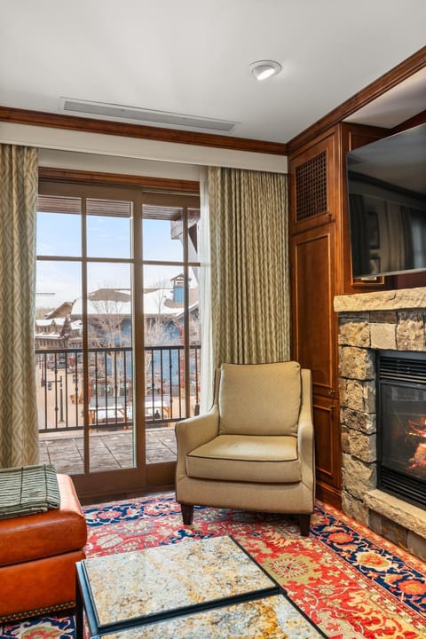 The Ritz-Carlton, 2 BR Residence 8409, Mountain/Mall view, Ski-in/Ski-out in Aspen Highlands House in Aspen