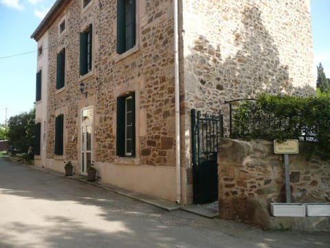 Property building, Facade/entrance, Neighbourhood