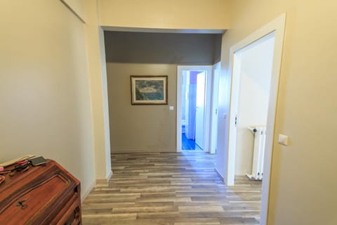 Ampio appartamento con Box auto Apartment in Celle Ligure