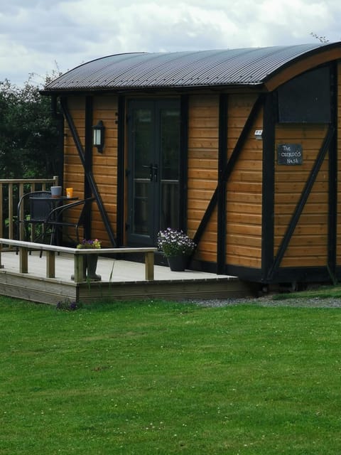Pen-Rhos luxury glamping "Cuckoo's Nest" House in Wales