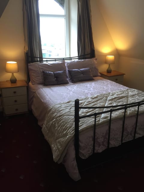 Budget Rooms Bed and Breakfast in Inverness