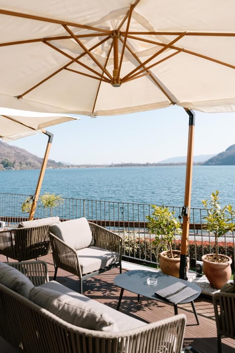 Garden, Lake view, Area and facilities