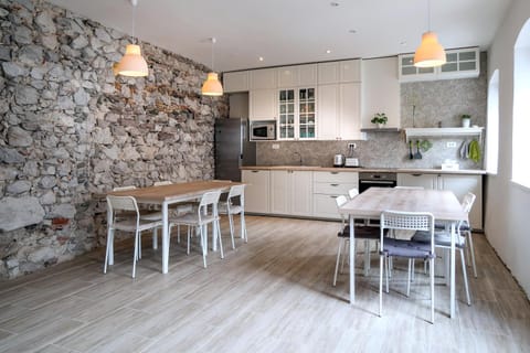 Communal lounge/ TV room, Kitchen or kitchenette, Dining area, Communal kitchen