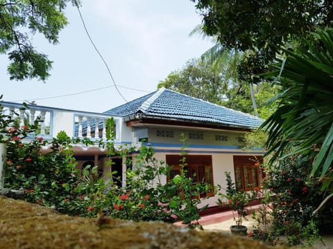Property building, Spring, Day, Garden view
