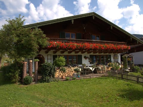 Gästehaus Barbara Schwaiger - Chiemgau Karte Bed and Breakfast in Berchtesgadener Land