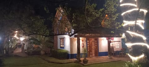 Cabaña del Rio Chalet in Hidalgo, Mexico