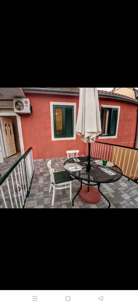 Glorianita sweethome,centro, FREE parking,SELF CHECK- IN Apartment in Šibenik