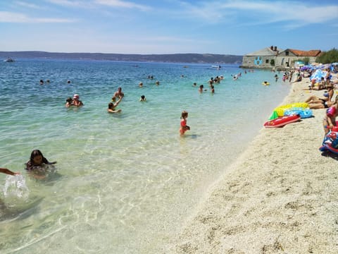 Activities, Beach, children