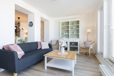 Hafen 13 Hafenblick 3 Apartment in Laboe