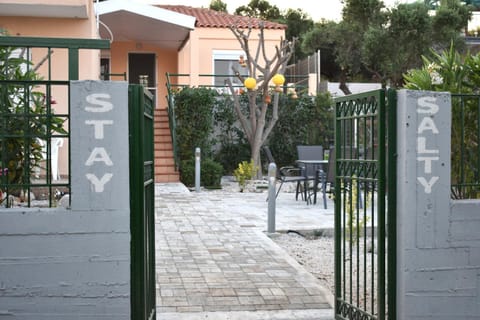 Facade/entrance, Street view