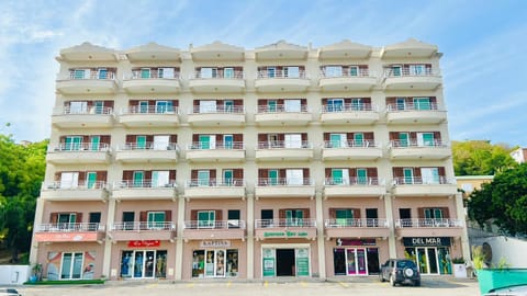 Property building, Balcony/Terrace