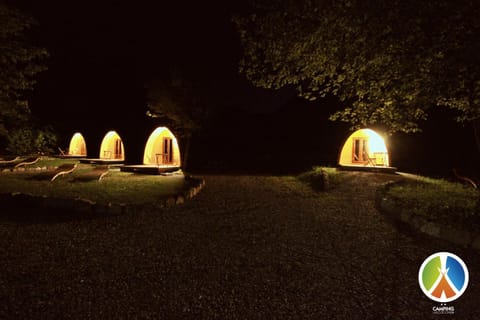 Facade/entrance, Night