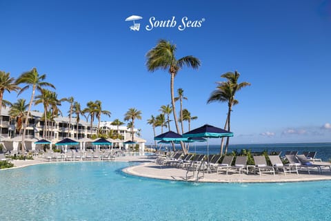 Swimming pool, sunbed