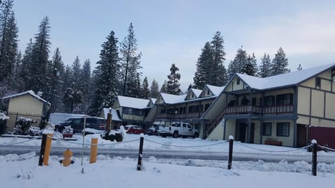 Wildwood Inn Motel in Twain Harte