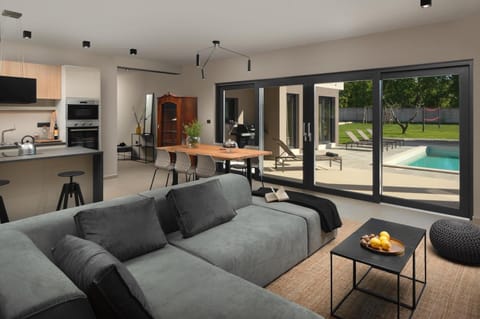 Villa 45 Villa in Peroj