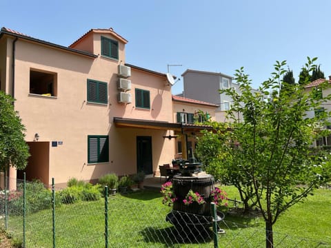 Apartments Basic Apartment in Šibenik-Knin County, Croatia