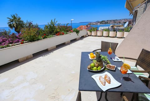 APARTMANI GUTO Apartment in Podstrana