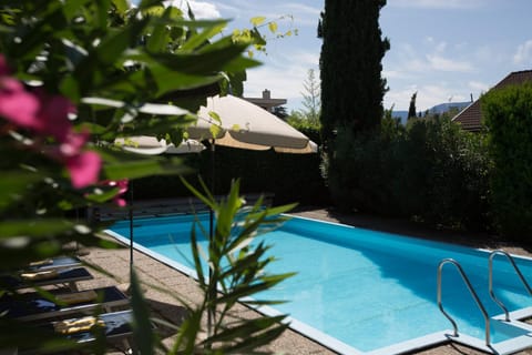 Garden, Pool view, Swimming pool, Swimming pool