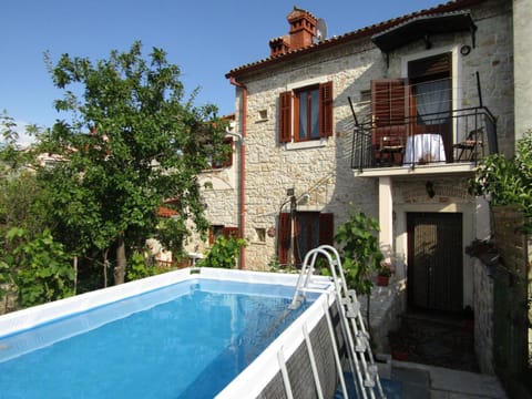 Property building, Garden, Pool view, Swimming pool, Swimming pool