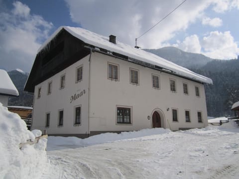 Property building, Winter