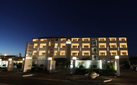 Facade/entrance, Drinks