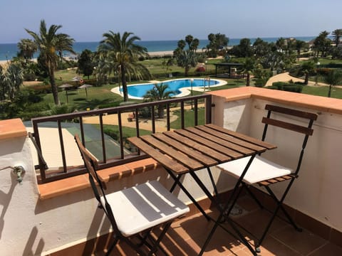 Balcony/Terrace, Pool view, Sea view