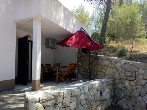 Patio, Facade/entrance