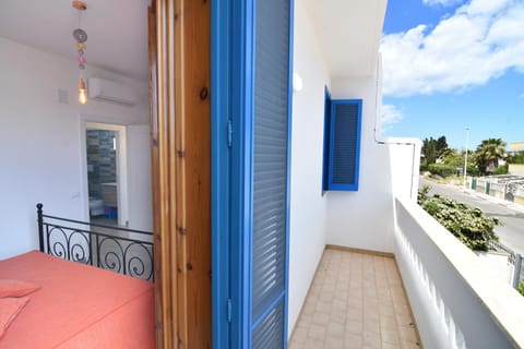Property building, Balcony/Terrace, Photo of the whole room