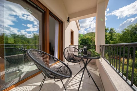 Spring, Day, View (from property/room), Balcony/Terrace, Mountain view