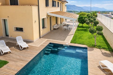Swimming pool, Inner courtyard view