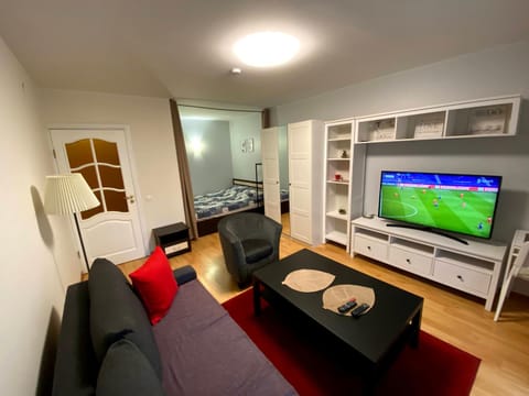 TV and multimedia, Living room, Seating area, Bedroom