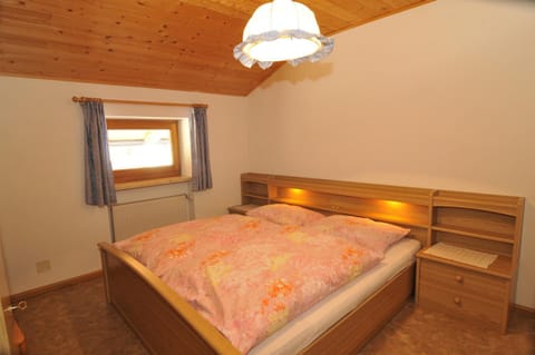 Day, Photo of the whole room