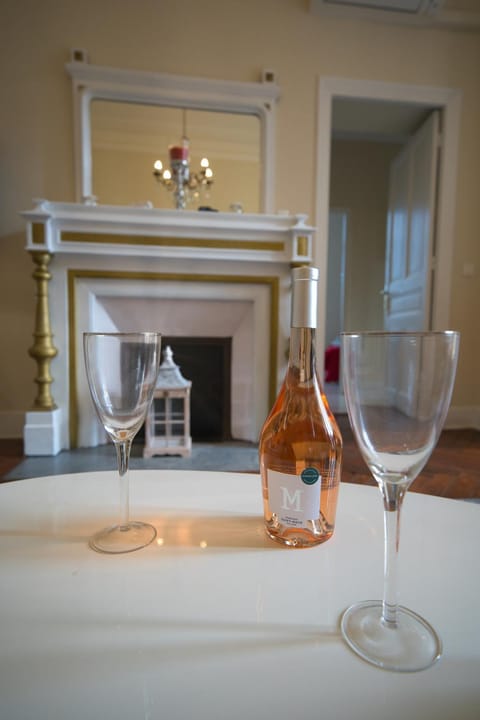 Prestige Designer Apartment, Super Central Apartment in Nice