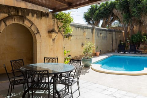 Day, Garden view, Pool view, Swimming pool