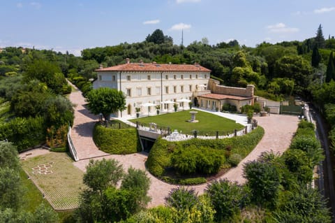 Property building, Patio, Spring, Day, Natural landscape, Bird's eye view, Garden, Garden view