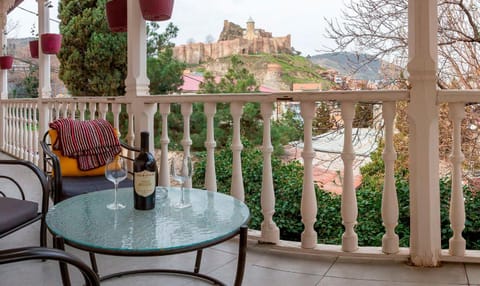 Day, Natural landscape, View (from property/room), Balcony/Terrace, Landmark view, Mountain view