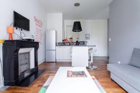 #H0 Le Jaurès T2 fully equipped Balcony wifi Apartment in Grenoble