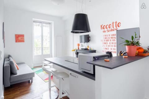 #H0 Le Jaurès T2 fully equipped Balcony wifi Apartment in Grenoble