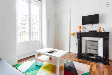 #H0 Le Jaurès T2 fully equipped Balcony wifi Apartment in Grenoble