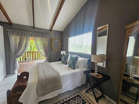 WOODPECKER Apartment in Plettenberg Bay