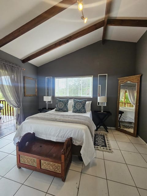 WOODPECKER Apartment in Plettenberg Bay