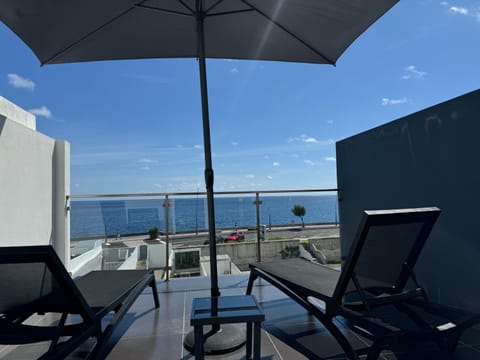 Balcony/Terrace, Dining area