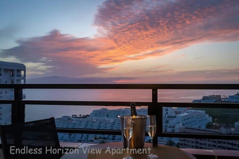 Natural landscape, View (from property/room), Balcony/Terrace, Sea view, Sunrise, Sunset