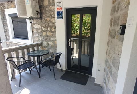 Patio, Balcony/Terrace