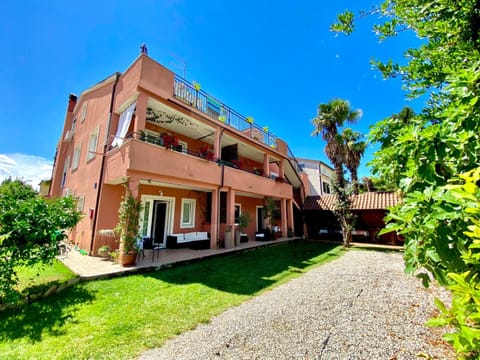 Apartments Tajana Apartment in Novigrad