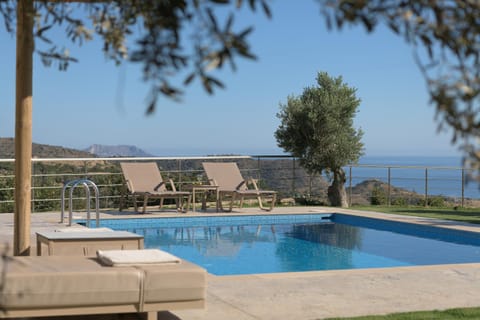 Day, Natural landscape, Mountain view, Pool view, Sea view, Swimming pool, sunbed